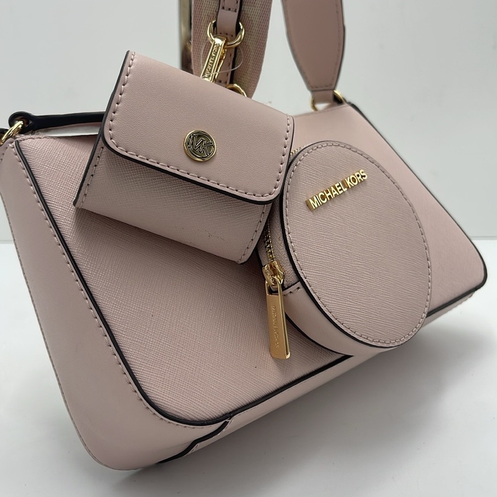MICHAEL KORS Jet Set Saffiano Leather Crossbody Bag with Case for Apple AirPods - Picture 11 of 16